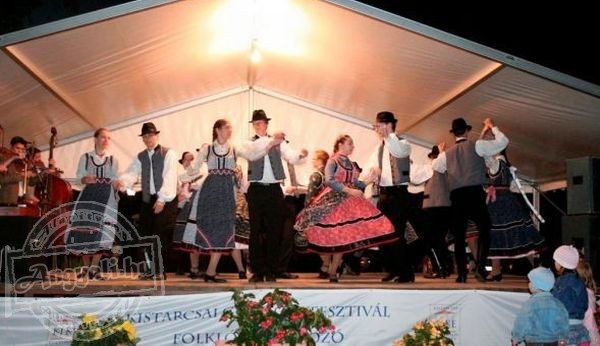 Kistarcsai Kulturális Egyesület - A kulturális program színesebbé tétele